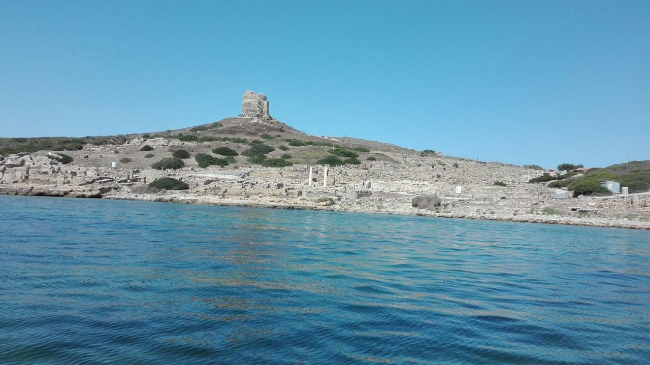 Casa Vacanza Carla Cabras Bagian luar foto